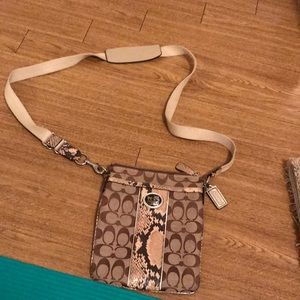 COPY - Small coach crossbody
